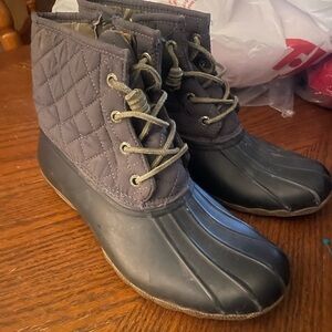 Ladies Sperry Boots sz 8